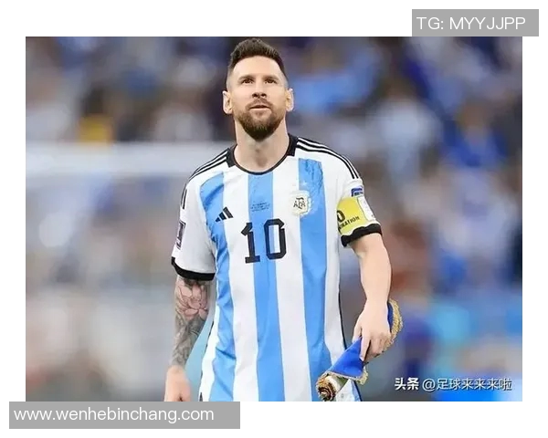 足球巨星华丽转身展现丝滑魅力与风采的传奇之路